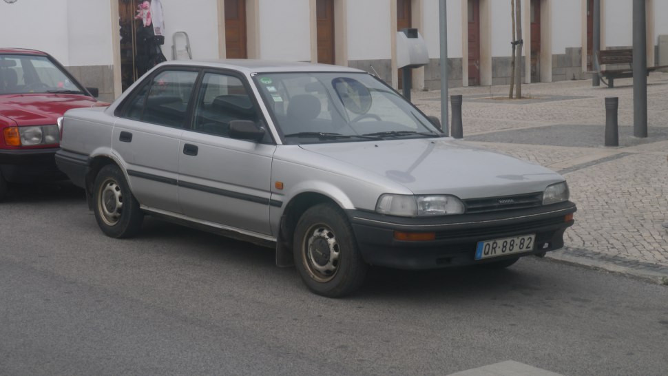 Toyota corolla e90 liftback